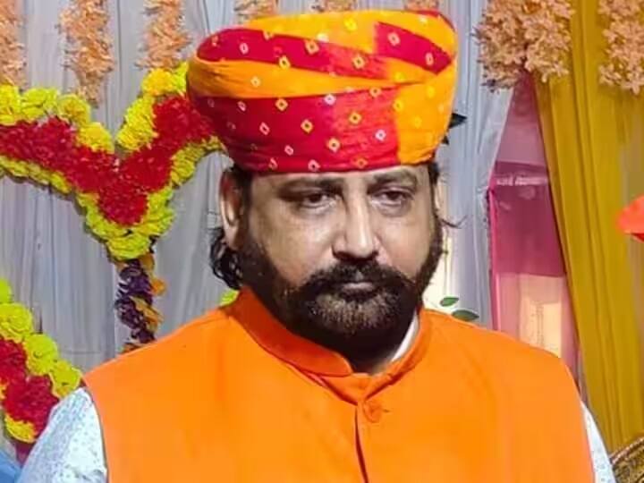 sukhdev singh gogamedi murder sukhdev singh gogamedi family given security some demands accepted Sukhdev Singh Gogamedi: સુખદેવ સિંહના પોસ્ટમોર્ટમ પર બની સહમતિ, આવતીકાલે થશે  અંતિમ સંસ્કાર