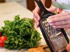 Potato Onion Pakoda Recipe : 5 நிமிடம் போதும்..காரசாரமான மொறுமொறு ஸ்நாக்ஸை வீட்டிலேயே செய்யலாம்!