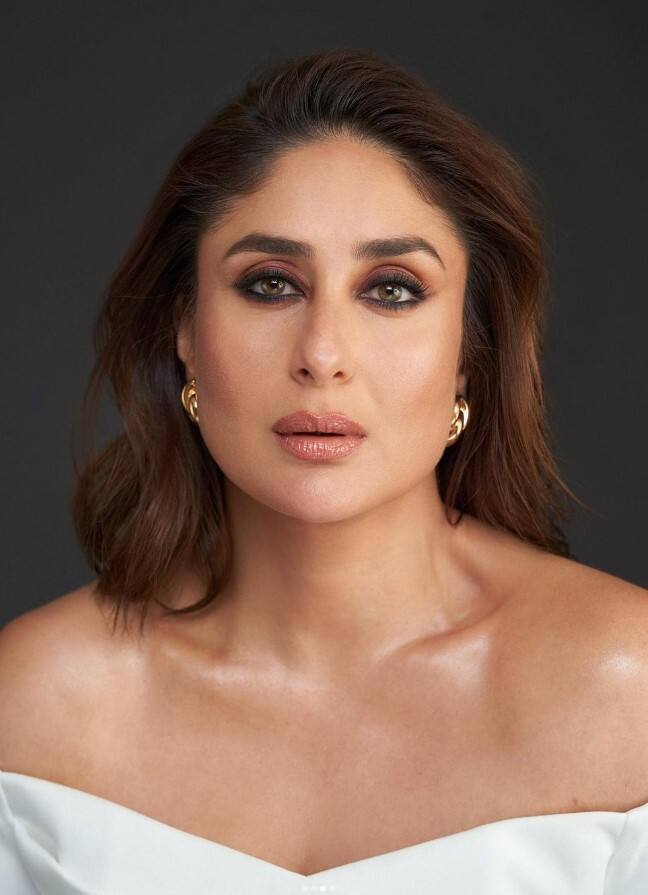 करीना कपूर खान ने ऋतिक रोशन की फिल्म 'कहो ना प्यार है' को ठुकरा दिया है, जिसके बाद इस फिल्म से अमीषा पटेन ने अपना डेब्यू किया था.