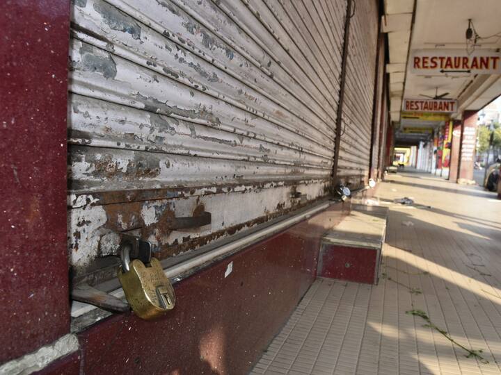 A day after the chief of the Shri Rashtriya Rajput Karni Sena Sukhdev Singh Gogamedi was shot dead by unidentified attackers in Jaipur, Rajput community outfits called for a Rajasthan bandh on Wednesday. (Photo: PTI)