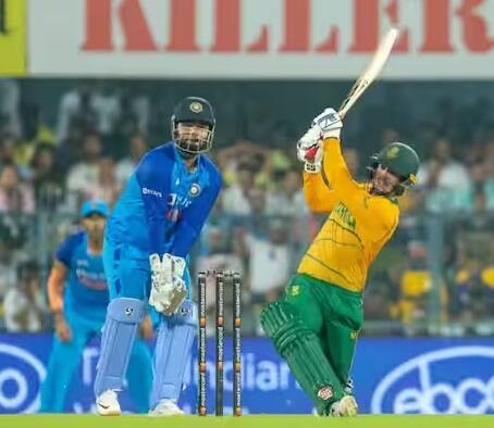 T20 અને ODI મેચ બાદ ભારત અને દક્ષિણ આફ્રિકા વચ્ચે 2 ટેસ્ટ મેચની સિરીઝ રમાશે. આ શ્રેણીની પ્રથમ ટેસ્ટ 26 ડિસેમ્બરથી રમાશે. સેન્ચુરિયન પ્રથમ ટેસ્ટનું આયોજન કરશે. આ પછી શ્રેણીની બીજી ટેસ્ટ 3 જાન્યુઆરીથી કેપટાઉનમાં રમાશે. આ ટેસ્ટ સિરીઝની મેચ ભારતીય સમય અનુસાર બપોરે 2 વાગ્યાથી રમાશે. (ફોટો- સોશિયલ મીડિયા)