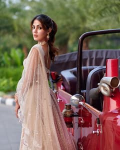 Rhea Chakraborty Photos: గ్లామర్ డోస్ పెంచిన తూనీగ బ్యూటీ!