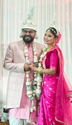 Soumya-Sandipta Marriage: রাজকীয় বিয়ের আসরে হল না কন্যাদান, সৌম্য-সন্দীপ্তার বিয়ের খুঁটিনাটি