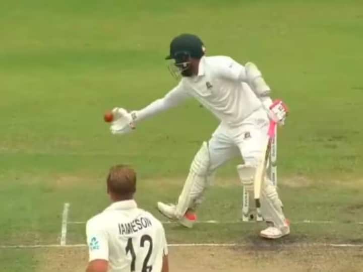 Amidst a significant turn of events in the second Test between Bangladesh and New Zealand, experienced cricketer Mushfiqur Rahim was involved in controversy. (Getty)