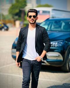 Arjun Bijlani ने खरीदी नई चमचमाती कार, 'नागिन' फेम एक्टर की गाड़ी की कीमत सुनकर रह जाएंगे दंग