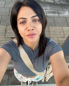 Madonna Sebastian Photos : க்யூட்டான செல்ஃபிஸை பகிர்ந்த நடிகை மடோனா செபாஸ்டியன்!