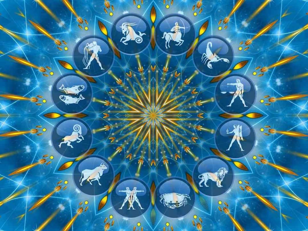 Daily Horoscope Today Dec 08 2023 Love Horoscope Today Career and Business Astrology Daily Horoscope Today Dec 8, 2023 : ఈ రాశివారు ఈ రోజు పరధ్యానంలో ఉంటారు, కుటుంబంలో వివాదాలు