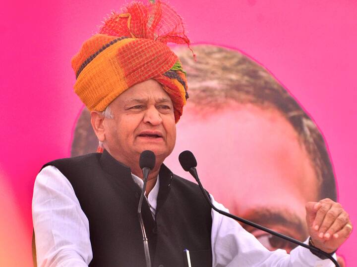 Rajasthan Election Results 2023 former CM Ashok Gehlot several rally in Mewar Wagad for 28 seats Congress lost ANN Rajasthan Election Results: मेवाड़-वागड़ की सीटों पर नहीं चला पूर्व सीएम गहलोत का जादू, सिर्फ इतनी सीटों पर सिमटी कांग्रेस