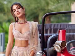 Rhea Chakraborty Photos: గ్లామర్ డోస్ పెంచిన తూనీగ బ్యూటీ!