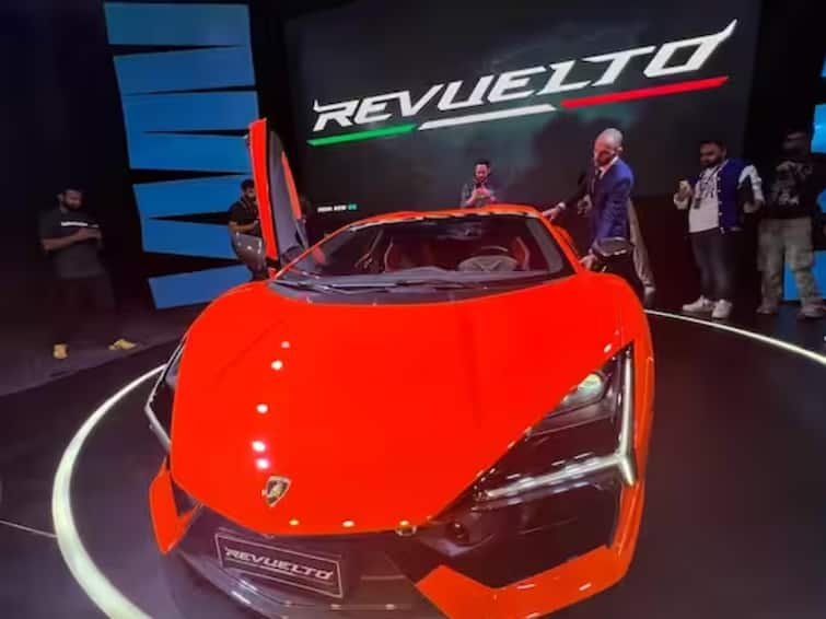 Auto News Lamborghini car Lamborghini Revuelto Supercar Price features image top speed engine rivals Lamborghini Revuelto Supercar : सुसाट अन् बेफाम धावणारी Lamborghini Revuelto Supercar भारतात लाँच; किंमत ऐकून भुवया उंचावतील!