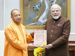 IN Pics: दिल्ली पहुंचे सीएम योगी ने पीएम मोदी और जेपी नड्‌डा से की मुलाकात, देखें तस्वीरें