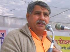 खाप के बाद BJP सांसद ने उठाई लव-मैरिज में माता-पिता की मंजूरी की मांग, लिव-इन रिलेशनशिप को लेकर कही ये बात