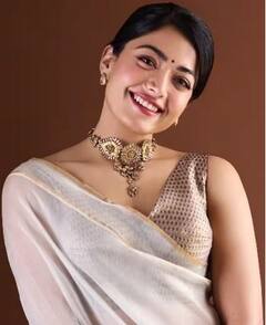 Rashmika Mandanna: ਰਸ਼ਮੀਕਾ ਮੰਡਾਨਾ ਨੇ ਸਾੜੀ ਵਿੱਚ ਮਚਾਈ ਤਬਾਹੀ, ਦੇਸੀ ਅੰਦਾਜ਼ ਵਿੱਚ ਚੁਰਾਇਆ ਪ੍ਰਸ਼ੰਸਕਾਂ ਦਾ ਦਿਲ