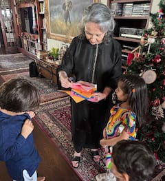 Inside Sharmila Tagore's Birthday Celebration With Saif Ali Khan, Kareena Kapoor, Sara Ali Khan And Others