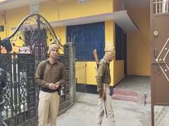 सीवान के शिक्षा पदाधिकारी के आवास पर निगरानी की छापेमारी, 14 लाख कैश बरामद, DSP बोले- कार्रवाई जारी है