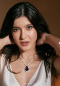 Shanaya Kapoor: ਸ਼ਨਾਇਆ ਕਪੂਰ ਨੇ ਵਾਈਟ ਬਾਡੀਕੋਨ ਗਾਊਨ 'ਚ ਦਿੱਤੇ ਕਿਲਰ ਪੋਜ਼, ਦੇਖੋ ਸ਼ਾਨਦਾਰ ਲੁੱਕ