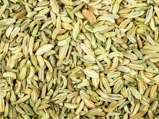 क्या सौंफ खाने से आंखों की रोशनी बढ़ती है? जानें इससे जुड़े फायदे