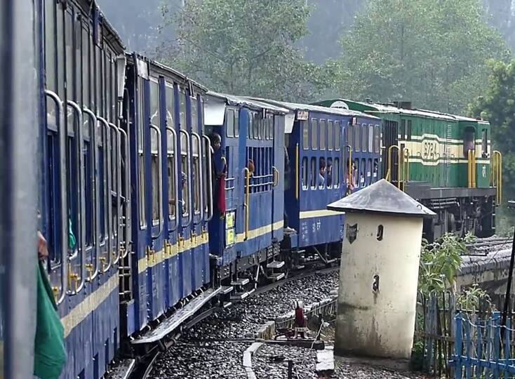 நீலகிரியில் மீண்டும் கனமழை ; மலை ரயில் சேவை இன்றும் இரத்து! Nilgiris Mountain train service canceled today due to heavy rain again in Nilgiris நீலகிரியில் மீண்டும் கனமழை ; மலை ரயில் சேவை இன்றும் இரத்து!