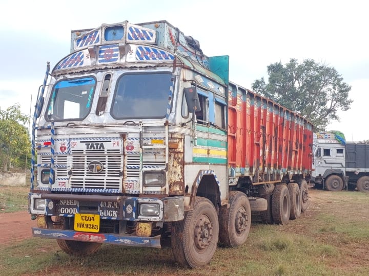 Chhattisgarh Police seized 60 tons stolen iron from 2 trucks at Bastar NMDC steel plant ANN Chhattisgarh News: NMDC स्टील प्लांट की सुरक्षा में लगी सेंध! एक ही नंबर प्लेट वाले दो ट्रकों से चोरी का 60 टन कच्चा लोहा बरामद, कीमत लाखों में