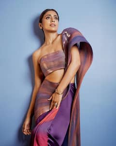 Shriya Saran Photos :పెయింటింగ్ లా ఉన్న శ్రియా శరణ్