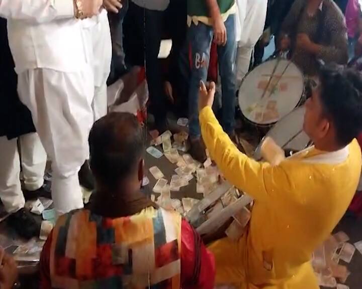 સૌરાષ્ટ્ર ભરમાથી આહિર સમાજના અગ્રણીઓ અને અન્ય સમાજના આગ્રણીઓ પણ ઉપસ્થિત રહ્યાં હતાં.