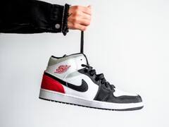 Tips For Smelly Shoes : உங்கள் ஷூ கப்படிக்குதா..? அப்போ இந்த டிப்ஸை பின்பற்றுங்கள்..!