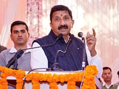 'हिमाचल का गला घोंट रहे BJP नेता, केंद्र से नहीं आने दे रहे मदद', डिप्टी CM मुकेश अग्निहोत्री का आरोप