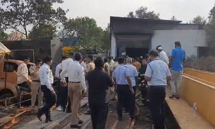 पिंपरी चिंचवडमध्ये मोठी आग लागलेली आहे, आगीत सहा जणांचा होरपळून मृत्यू झाला आहे.