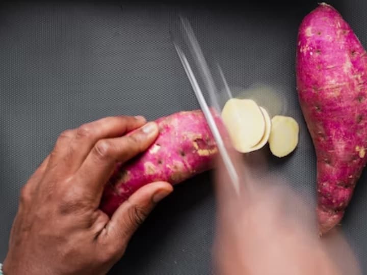சர்க்கரைவள்ளி கிழங்கு உண்பதாலும் உங்கள் மூளை ஆரோக்கியமாக வைத்து கொள்ள உதவும்.