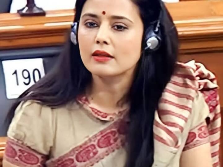 साल 2010 में उन्होंने कांग्रेस छोड़कर ममता बैनर्जी का दामन थाम लिया. और तृणमूल कांग्रेस में शामिल हो गई. साल 2016 में पश्चिम बंगाल विधानसभा चुनाव लड़कर टीएमसी ने करीमपुर निर्वाचन से टिकट दिया. साल 2019 में टीएमसी ने पश्चिम बंगाल की कृष्णानगर लोकसभा सीट से चुनाव जीती