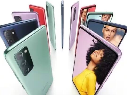 Samsung S20 FE 5G: સેમસંગનો આ સ્માર્ટફોન માત્ર 27,128 રૂપિયામાં ખરીદી શકાય છે, આ ફોનમાં પાવરફુલ કેમેરા છે. ઉપરાંત, Samsung S20 FE 5Gમાં 6.5HD સુપર AMOLED ડિસ્પ્લે અને 120Hz નો રિફ્રેશ રેટ છે.