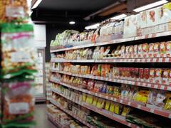 MRP से ज्यादा दाम पर बेचा जा रहा सामान तो कैसे करें शिकायत? ये रही प्रक्रिया