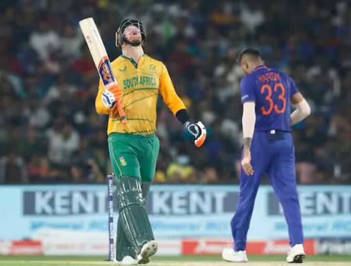 ਭਾਰਤੀ ਪ੍ਰਸ਼ੰਸਕ ਭਾਰਤ-ਦੱਖਣੀ ਅਫਰੀਕਾ ਸੀਰੀਜ਼ ਨੂੰ ਸਟਾਰ ਸਪੋਰਟਸ ਨੈੱਟਵਰਕ 'ਤੇ ਲਾਈਵ ਦੇਖ ਸਕਣਗੇ। ਇਸ ਤੋਂ ਇਲਾਵਾ ਤੁਸੀਂ Disney Plus Hotstar 'ਤੇ ਲਾਈਵ ਸਟ੍ਰੀਮਿੰਗ ਦੇਖ ਸਕੋਗੇ।