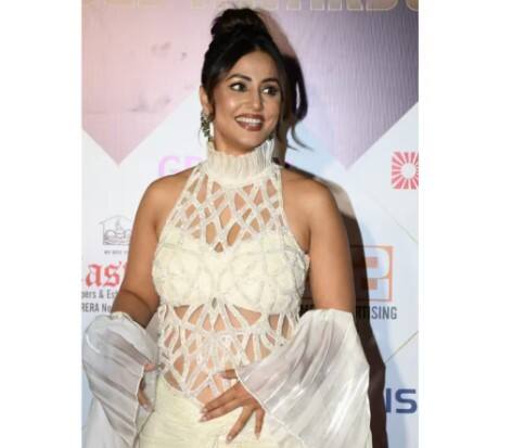 हिना खान: टीवी एक्ट्रेस हीना खान ने व्हाइट ड्रेस में कराया फोटोशूट, देखें तस्वीरें
