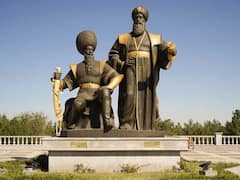 Turkmenistan Rule: दुनिया के इस देश में मौजूद है नरक का दरवाजा! नॉर्थ कोरिया से भी खतरनाक है कानून, देखें तस्वीरें