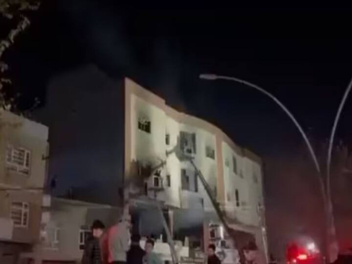 Intranational News: At least 14 dead in fire at northern Iraq university dormitory, reports Reuters Iraq News: ઈરાકમાં યુનિવર્સિટી હોસ્ટેલમાં આગ લાગતાં 14 વિદ્યાર્થીઓના મોત, 18 ઘાયલ