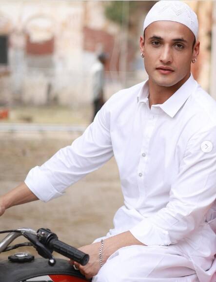 ਪੋਸਟ ਸ਼ੇਅਰ ਕਰ ਟ੍ਰੋਲ ਹੋਏ ਆਸਿਮ ਰਿਆਜ਼