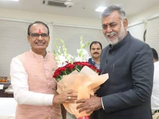 MP CM Name: राजस्थान की तरह मध्य प्रदेश में भी पेचीदा है सीएम का चयन, बड़े नेताओं में बढ़ी कुर्सी के लिए रस्साकशी