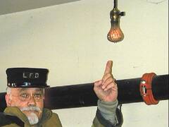 1901 से लगातार जल रहा है ये बल्ब, जानिए 122 साल पुराने इस बल्ब को किसने बनाया है?