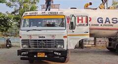 Ahmedabad: થર્ટી ફર્સ્ટ પહેલા ટેન્કરમાંથી લાખો રુપિયાનો દારુ ઝડપાયો, સ્ટેટ મોનીટરિંગ સેલનો સપાટો, જુઓ તસવીરો