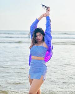 బీచ్‌లో రీతూ చౌదరి అందాల ప్రదర్శన - ఇన్‌స్టాగ్రామ్‌లో లేటెస్ట్ ఫొటోలు!