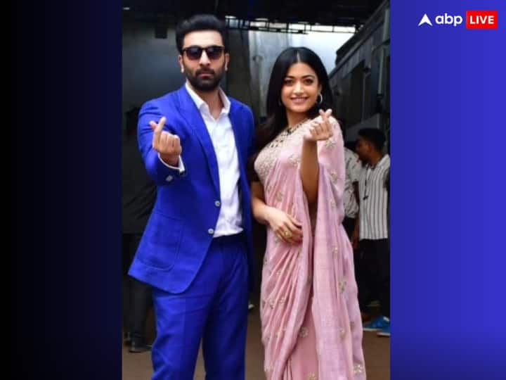 रणबीर कपूर की एनिमल 1 दिसंबर को दुनिया भर के सिनेमाघरों में रिलीज हुई. संदीप रेड्डी वांगा द्वारा निर्देशित इस फिल्म ने बॉक्स ऑफिस पर तहलका मचा दिया है.