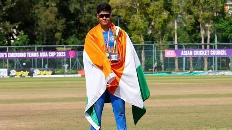 History created in WPL Auction 2024 as Kashvee Gautam becomes the most expensive uncapped player, know details WPL Auction 2024: গতবার অবিক্রিত থেকে এই ডব্লিউপিএল নিলামে সবথেকে দামি ক্রিকেটার, কে এই কাশভী গৌতম?