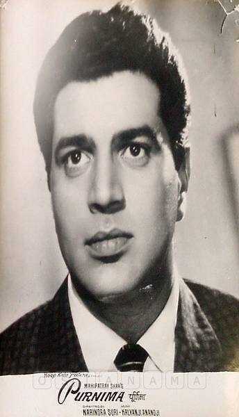 ਇਕ ਇੰਟਰਵਿਊ ਦੌਰਾਨ ਧਰਮਿੰਦਰ ਨੇ ਆਪਣੇ ਨਾਲ ਜੁੜਿਆ ਇਕ ਖੁਲਾਸਾ ਕੀਤਾ ਸੀ। ਧਰਮਿੰਦਰ ਦਾ ਕਹਿਣਾ ਹੈ ਕਿ ਇੱਕ ਵਾਰ ਮੈਂ ਘਰ ਲੇਟ ਆਉਣਾ ਸੀ।