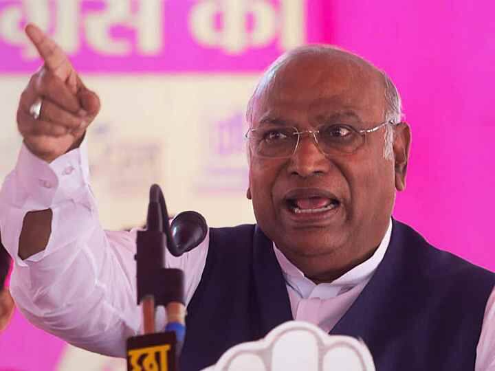 Raids on Congress MP Dhiraj Sahu Party High Command ask report from Jharkhand Party Leaders कांग्रेस सांसद धीरज साहू के ठिकानों से करोड़ों की बरामदगी पर एक्शन में आलाकमान, JPCC से मांगी रिपोर्ट