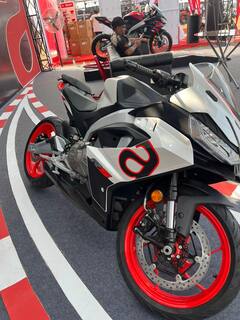 Aprilia RS457: भारत में लॉन्च हुई अप्रिलिया आरएस 457, 4.1 लाख रुपये है इस मेड इन इंडिया सुपरबाइक की कीमत