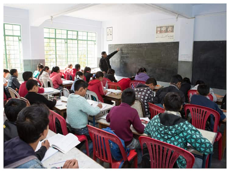 ACC Higher Secondary School In Keymore Turns 100 Day Long Centennial Celebrations On Dec 29 Madhya Pradesh's ACC Higher Secondary School Turns 100. Day-Long Centennial Celebrations On Dec 29