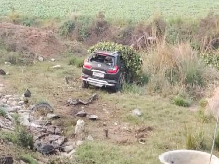 Two Death and many injured in road accident involving speeding car in Nalanda ann Road Accident: नालंदा में तेज रफ्तार कार ने सड़क किनारे खड़े कई लोगों को रौंदा, दो की मौके पर मौत, मां और बेटे बुरी तरह जख्मी