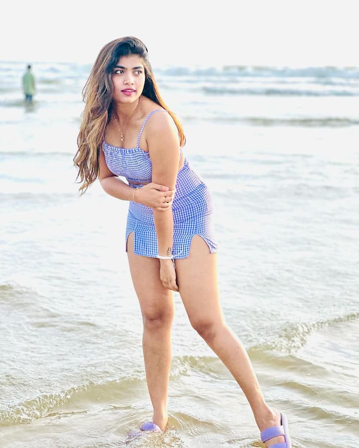 పలు టీవీ ఛానెళ్లలోని అనేక ప్రోగ్రామ్స్లో రీతూ పాల్గొన్నారు.