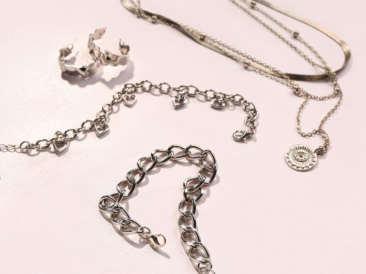 Silver Jewellery Shines Bright: Elevate Your Winter Style With This Collection